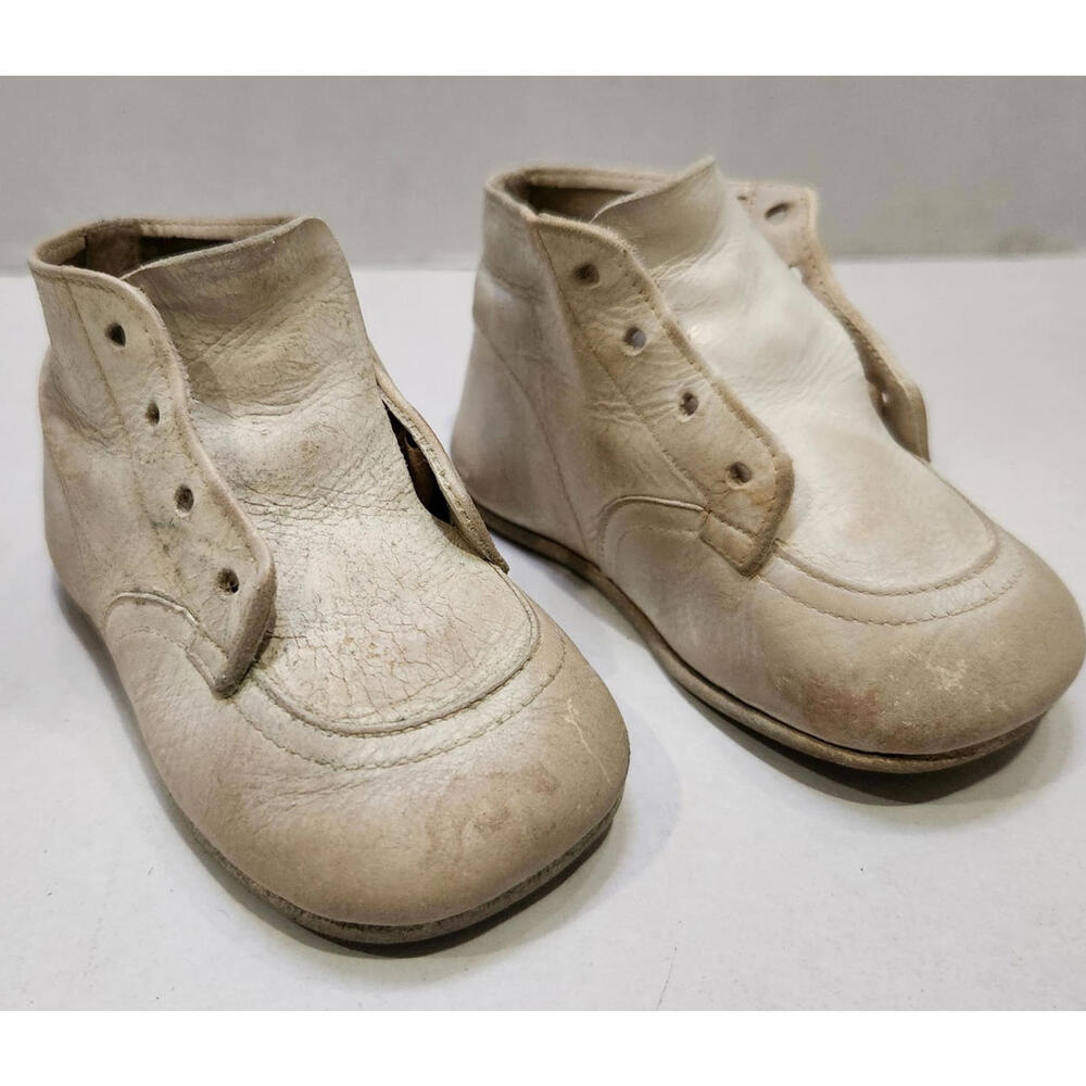 Vintage WHITE Leather Toddler DOLL Crib Walking Shoes WORN CONDITION Dirty Old